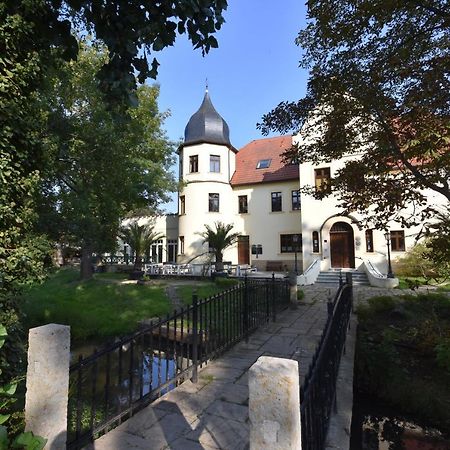 Hotel Parkschloesschen Maasdorf  Esterno foto