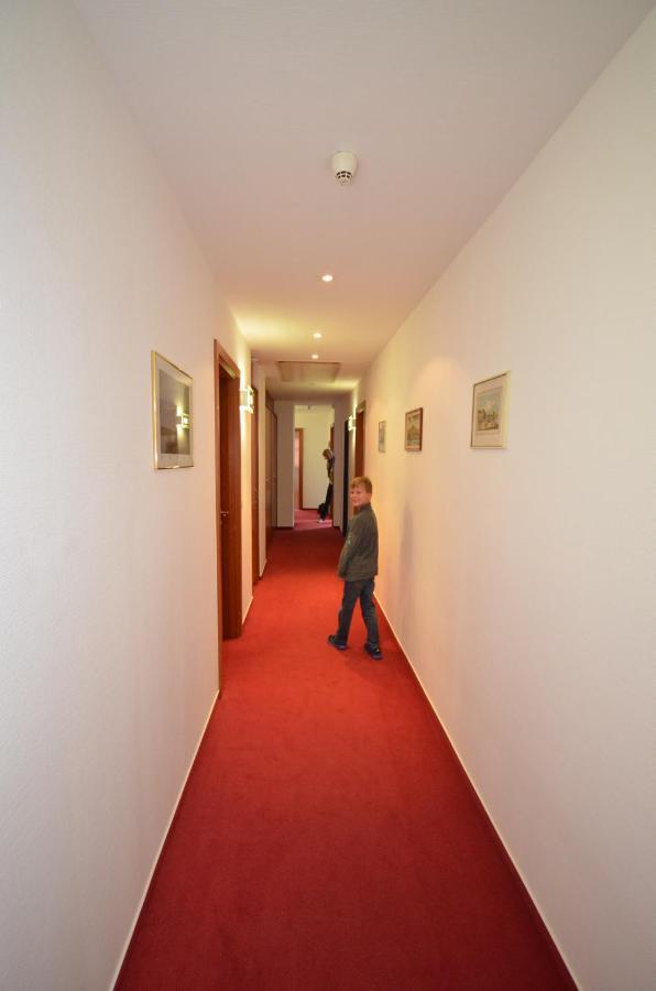 Hotel Parkschloesschen Maasdorf  Esterno foto